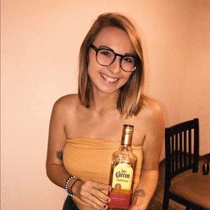 Meet your Posher, Gretchen